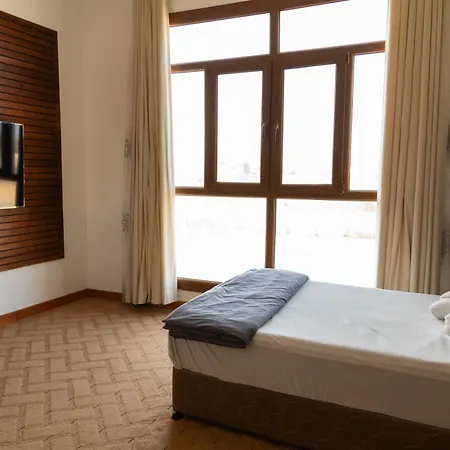 Private Room In Sur House Exterior photo