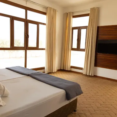 Private Room In Sur House Exterior photo