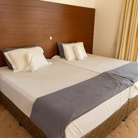 Private Room In Sur House Exterior photo